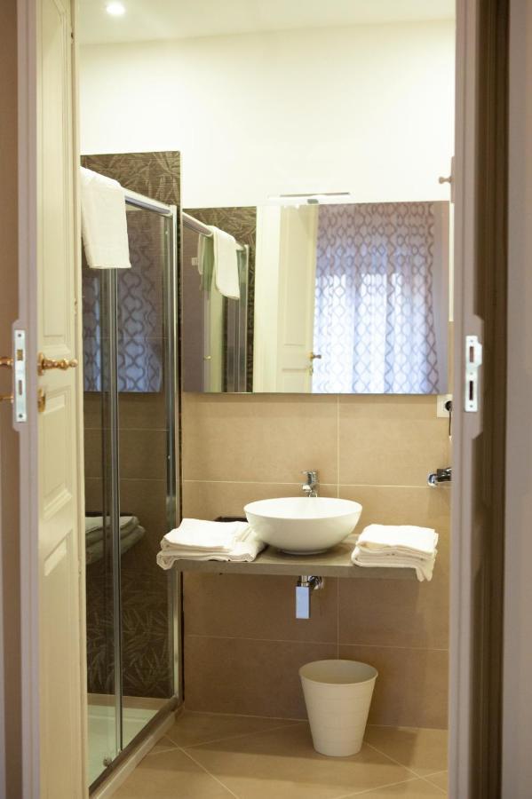 Casapaola B&B Rooms Acireale Bagian luar foto