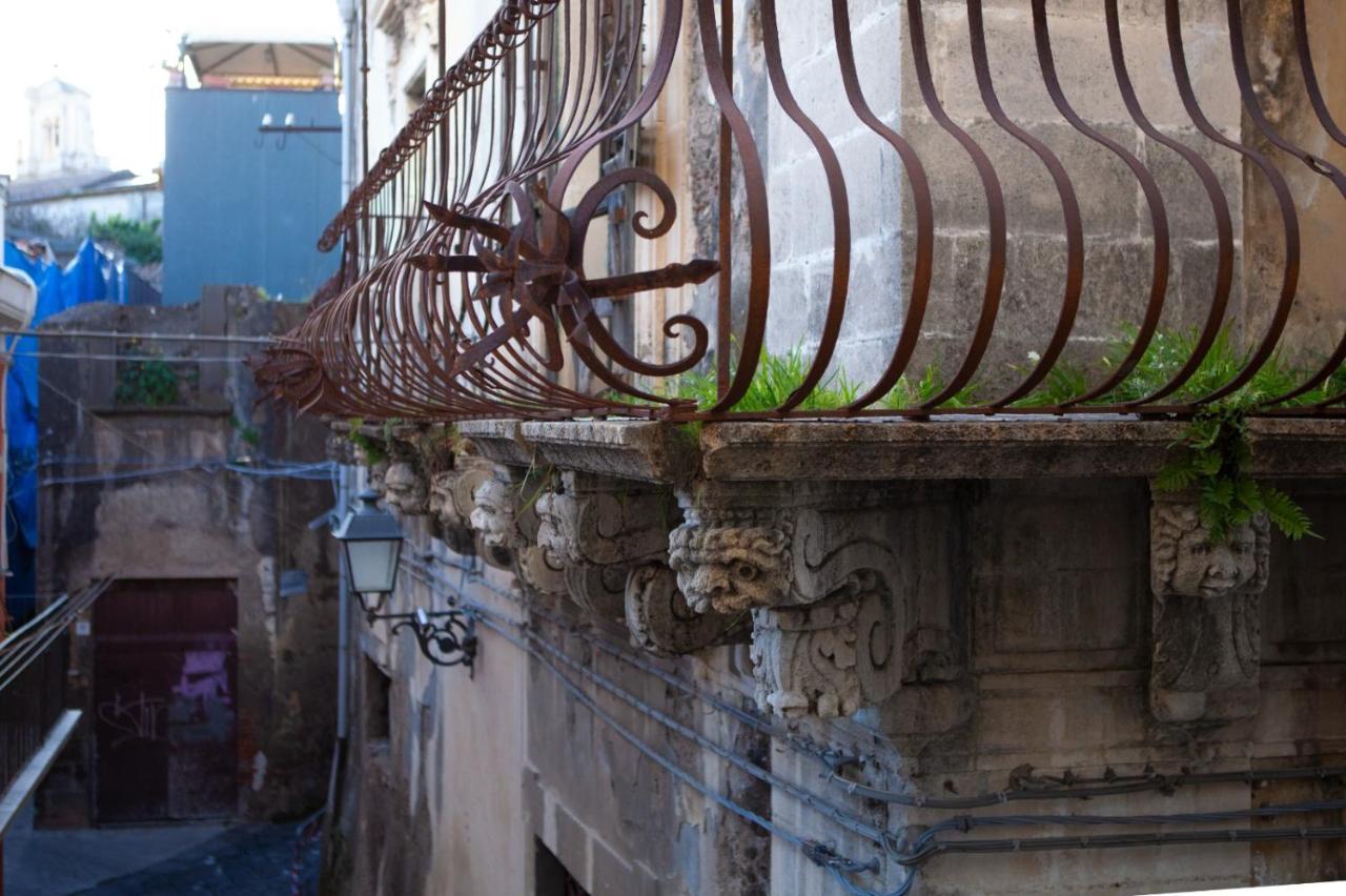 Casapaola B&B Rooms Acireale Bagian luar foto